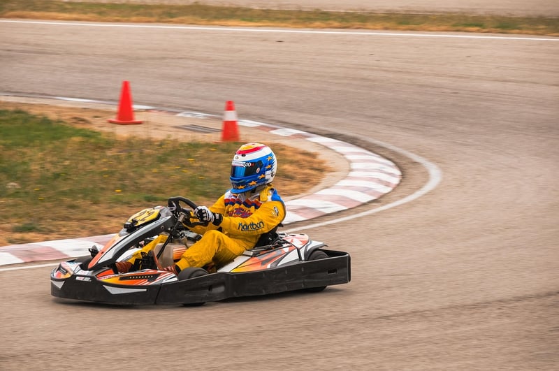Découvrez les meilleurs circuits de karting en France à explorer en 2026